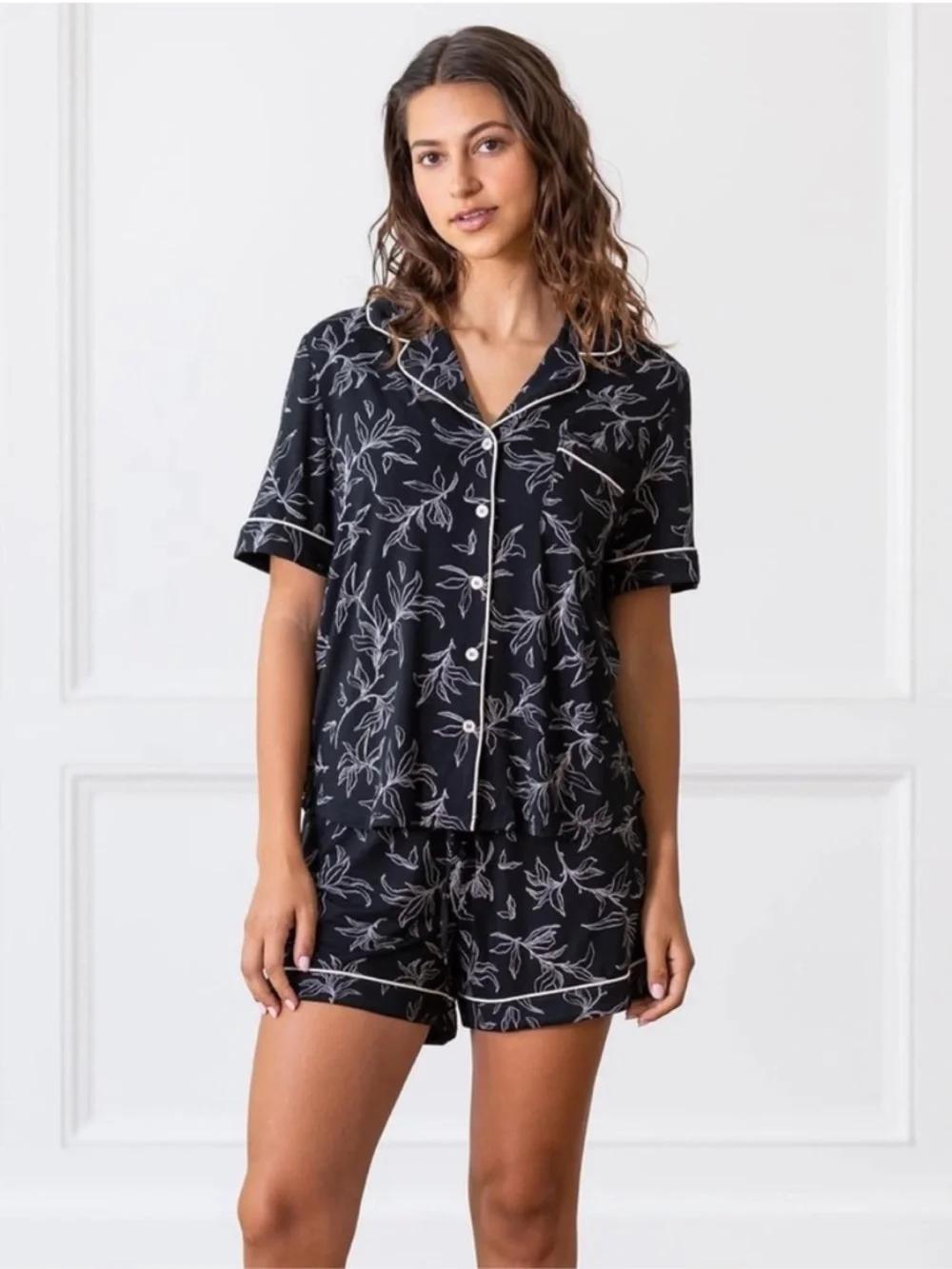 Cozy Earth Bamboo Stretch Knit Classic Pajama Shorts Black‎ Botanical New!